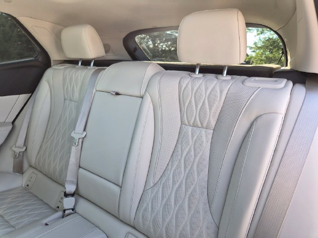 Used 2023 Buick Envision Avenir FWD image 34