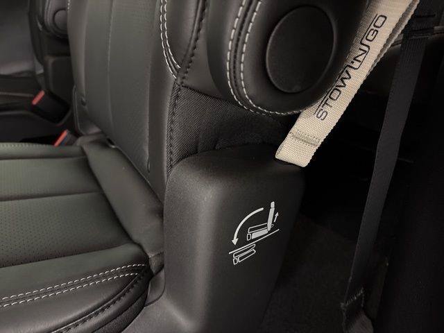 New 2026 Chrysler Pacifica Select w/ S Appearance Package AWD/4WD image 36