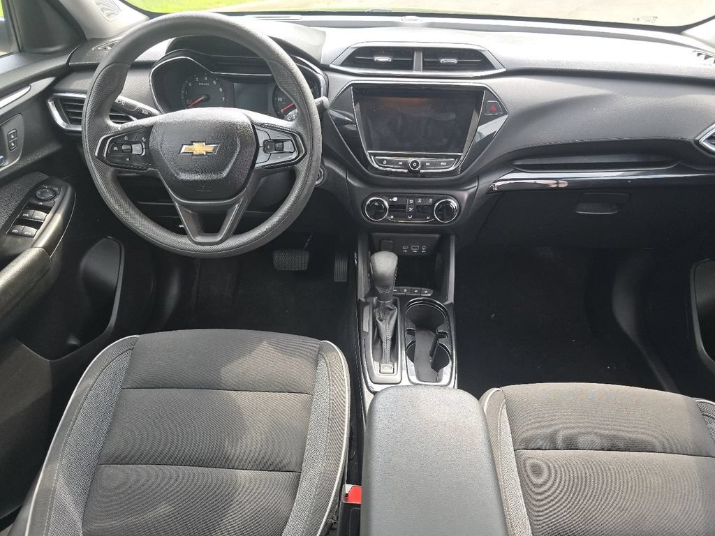 Used 2021 Chevrolet TrailBlazer LT w/ Convenience Package FWD image 20