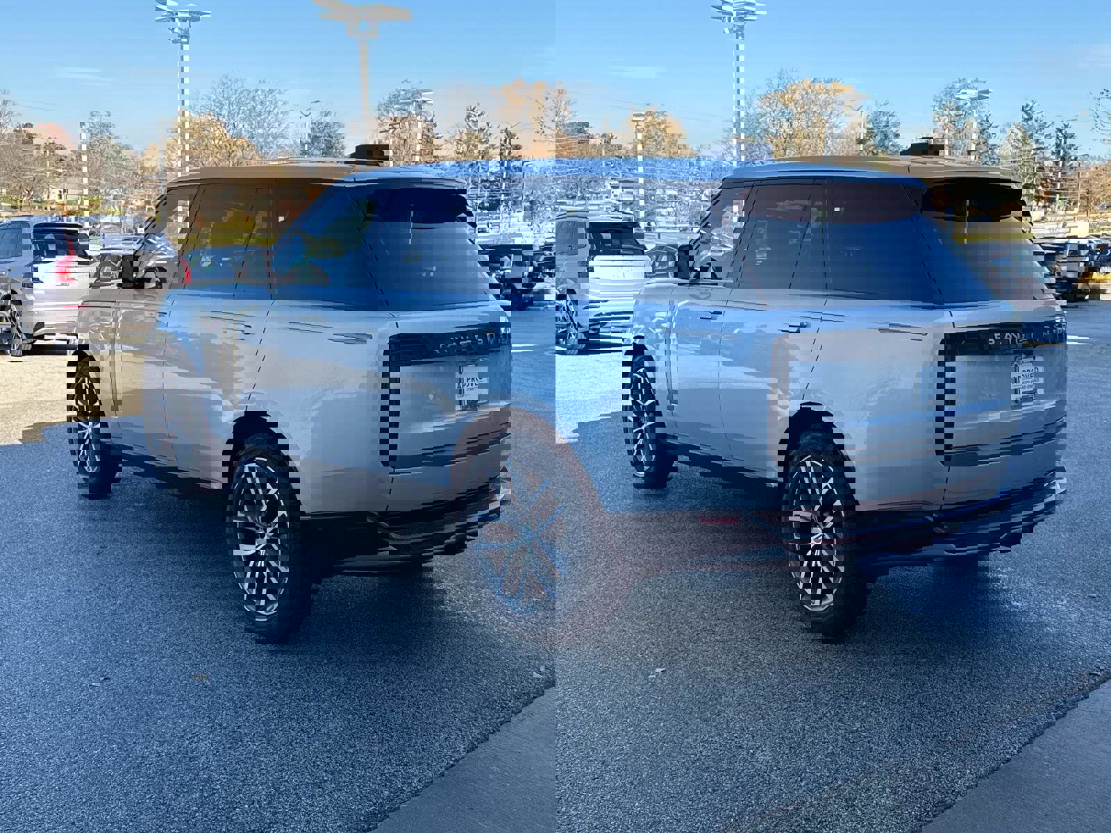 Certified 2024 Land Rover Range Rover Long Wheelbase SE image 8