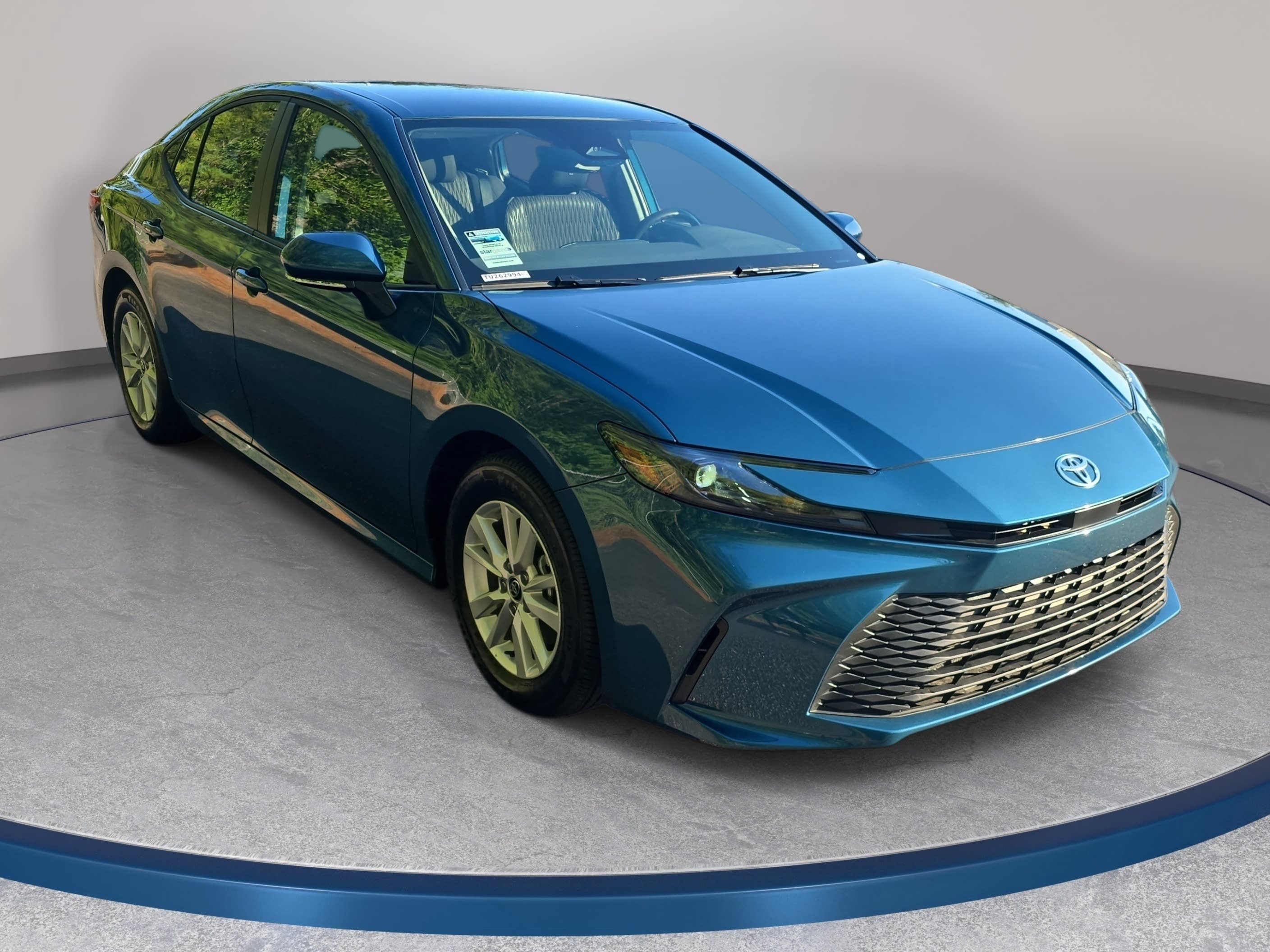 Used 2026 Toyota Camry LE FWD image 3