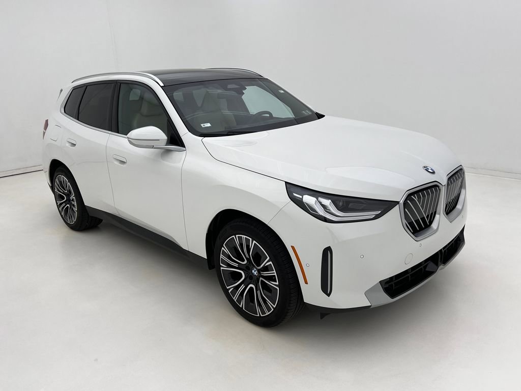 Certified 2025 BMW X3 xDrive30i w/ Convenience Package AWD/4WD image 2