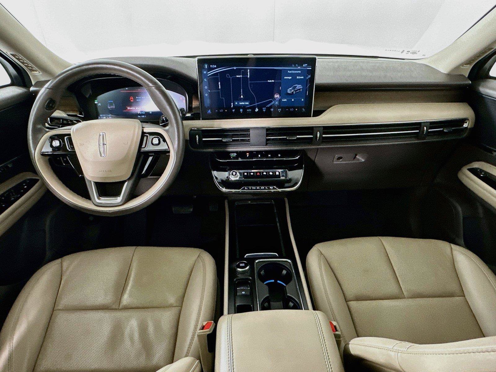 Used 2023 Lincoln Corsair Reserve w/ Equipment Group 201A AWD/4WD image 32