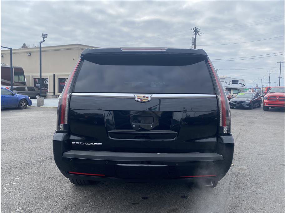 Used 2016 Cadillac Escalade Premium image 6