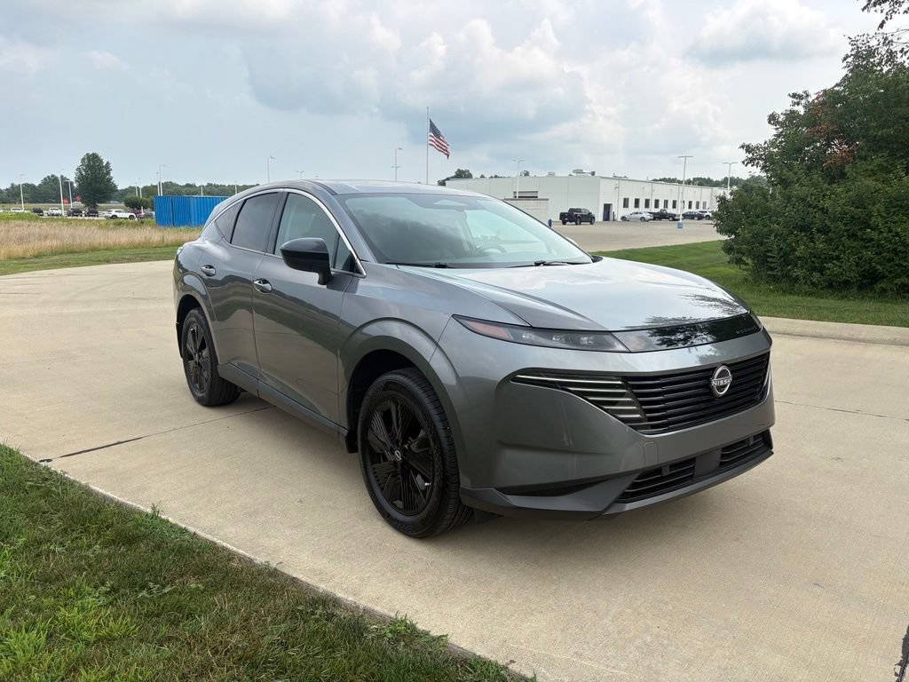 Used 2025 Nissan Murano SV AWD/4WD image 11