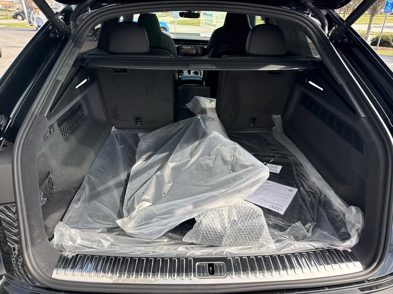 New 2026 Audi SQ8 Prestige image 21