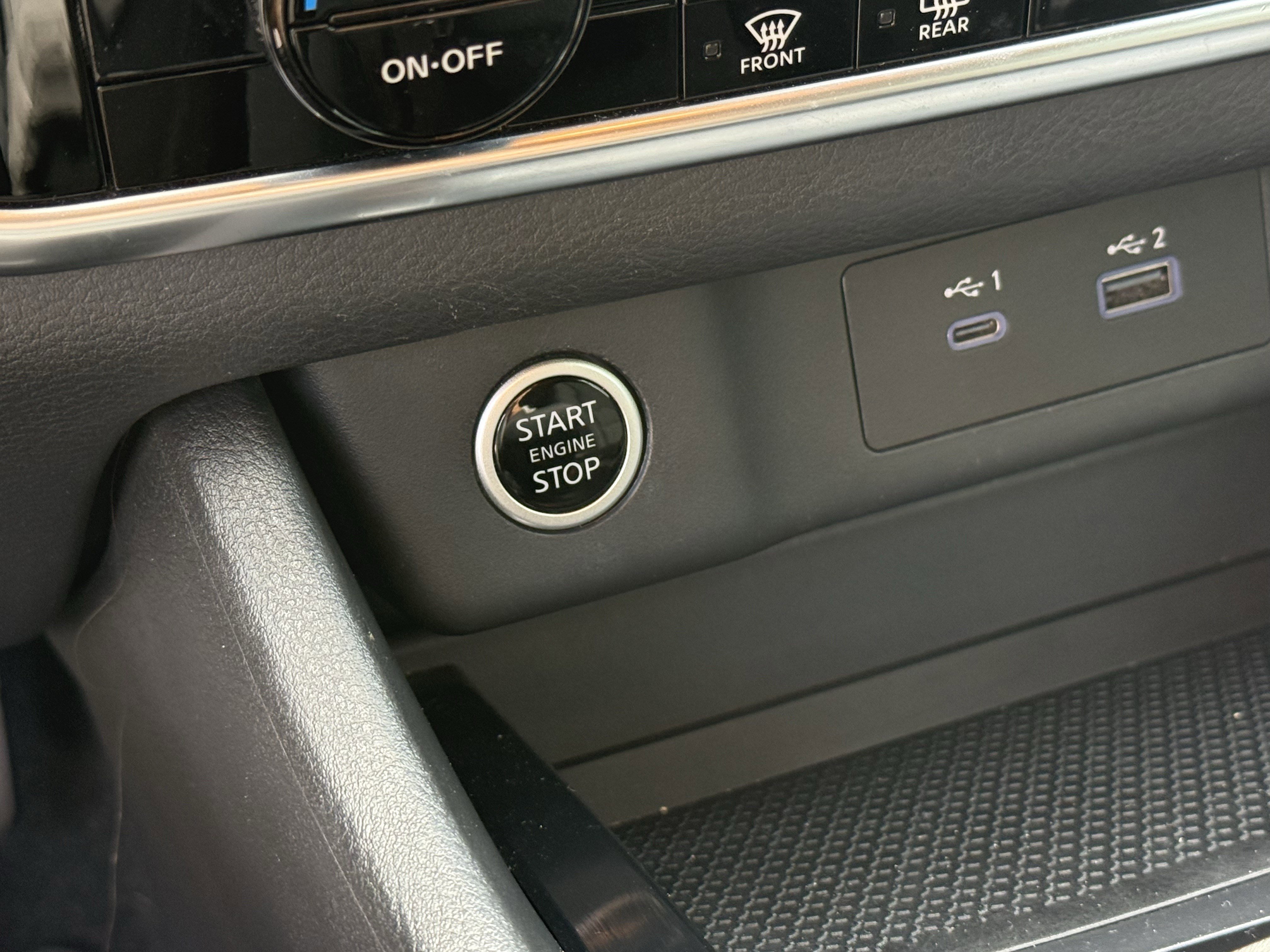 Used 2021 Nissan Rogue SV image 23