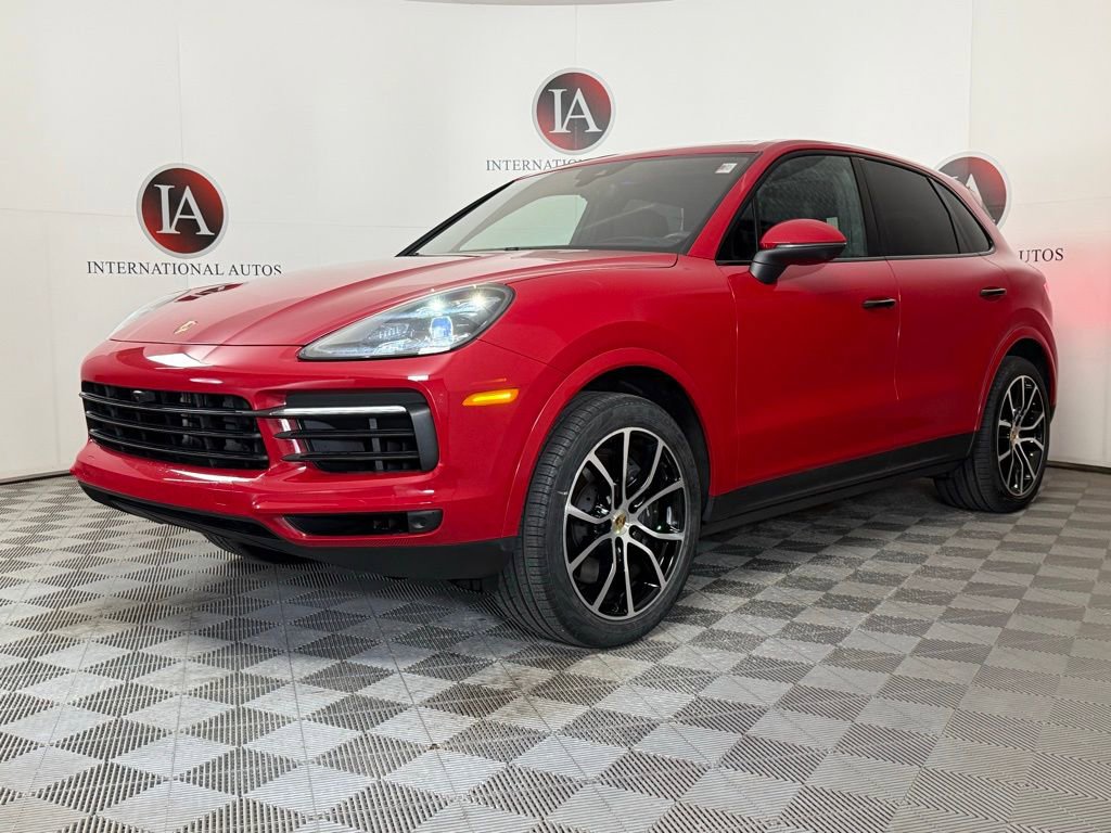 Used 2023 Porsche Cayenne image 3
