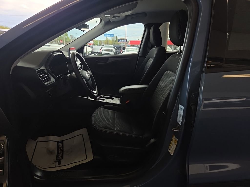 Used 2024 Ford Escape Active AWD/4WD image 13