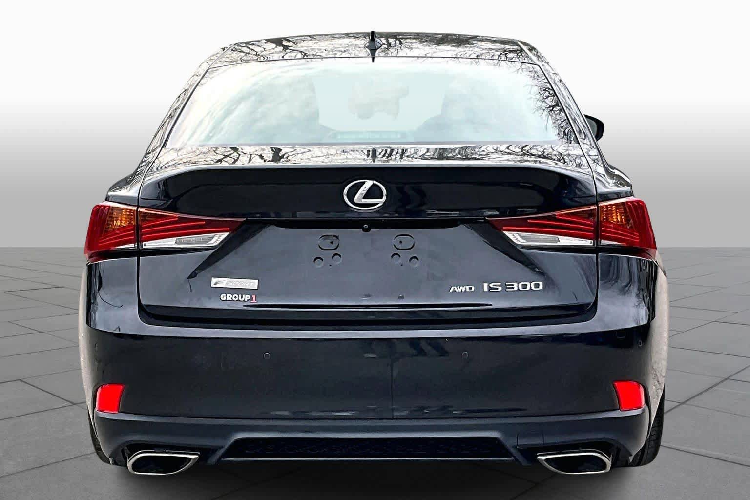Used 2020 Lexus IS 300 F Sport w/ F Sport Package image 5