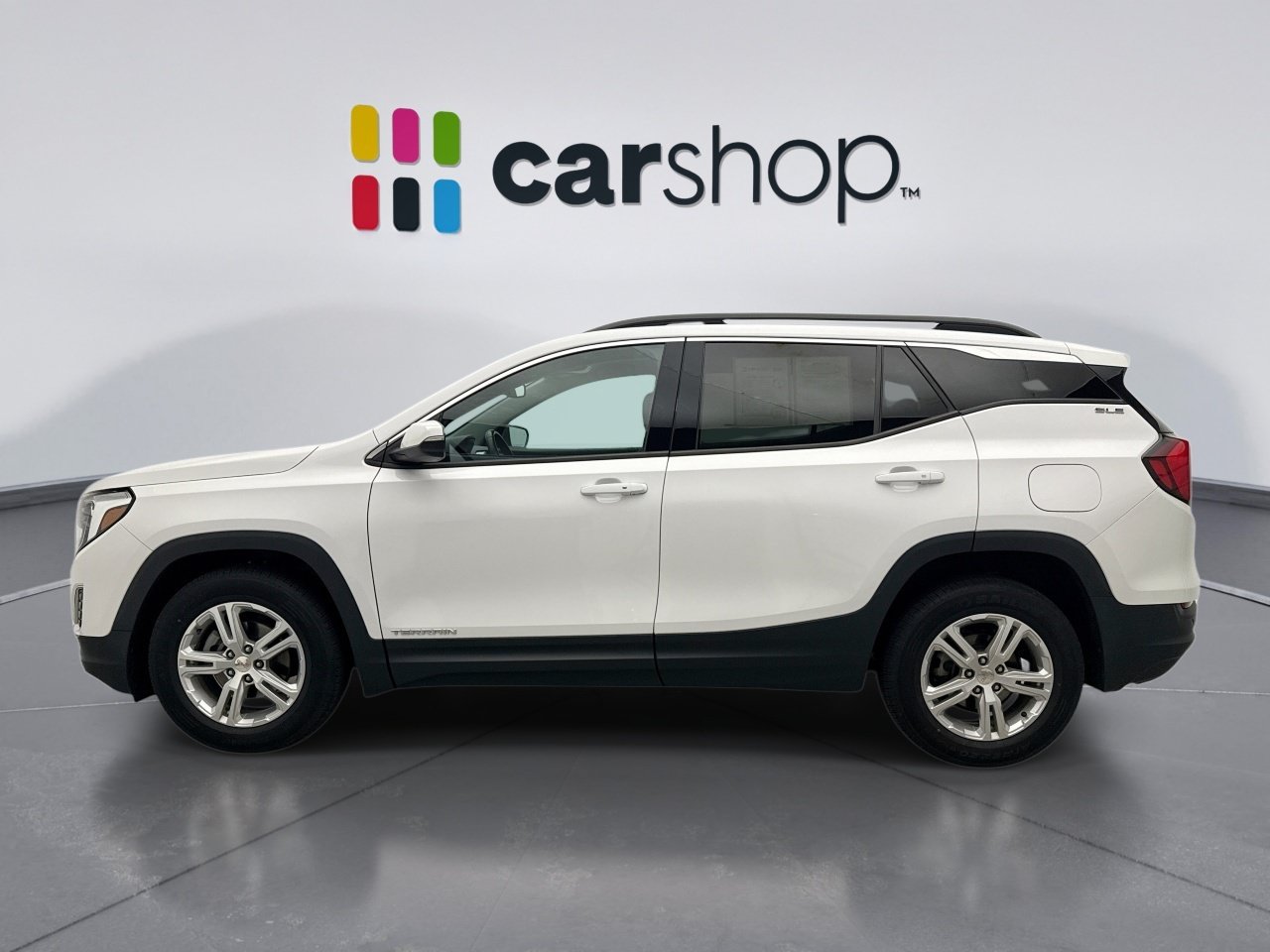 Used 2020 GMC Terrain SLE w/ Driver Convenience Package AWD/4WD image 2