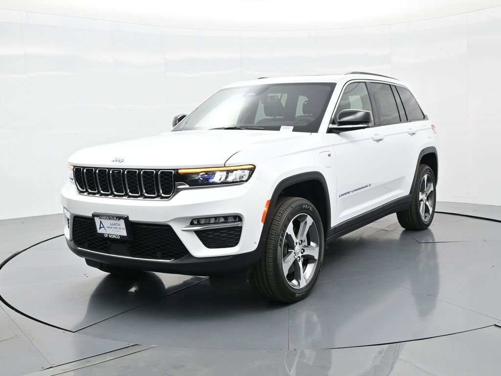 New 2025 Jeep Grand Cherokee Limited 4xe w/ Luxury Tech Group II image 2