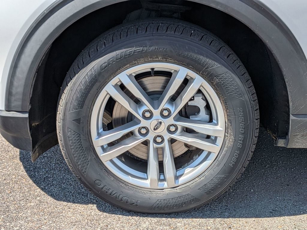 Used 2020 Ford Explorer XLT w/ Class III Trailer Tow Package image 11