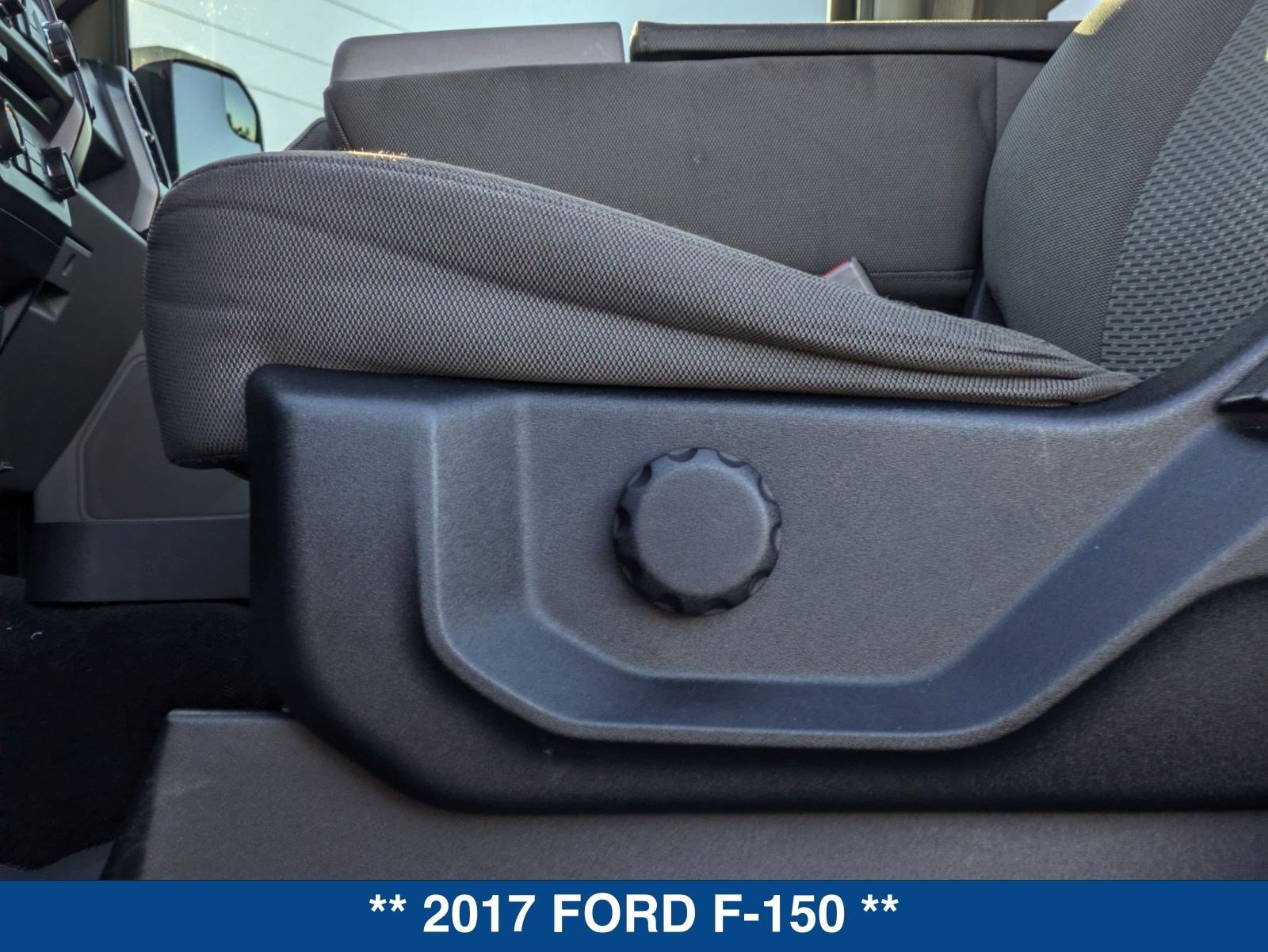 Used 2017 Ford F150 XLT w/ Trailer Tow Package image 22