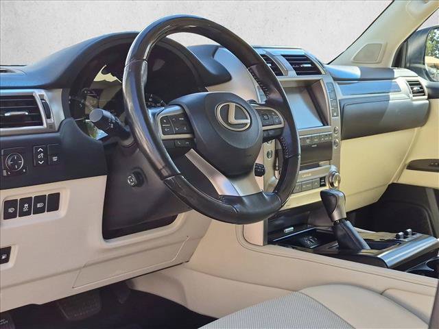 Used 2020 Lexus GX 460 Premium w/ Premium Package AWD/4WD image 10