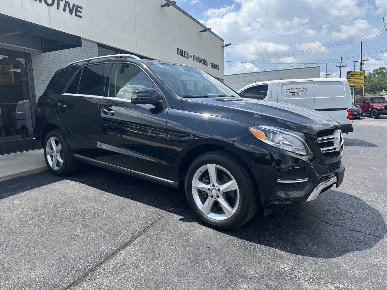 Used 2016 Mercedes-Benz GLE 350 4MATIC w/ Premium Package image 4
