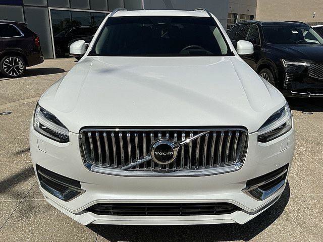Certified 2023 Volvo XC90 B6 Ultimate w/ Protection Package Premier AWD/4WD image 12