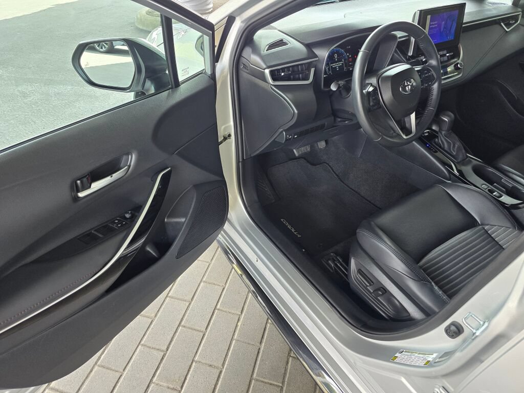 Used 2024 Toyota Corolla XSE FWD image 19