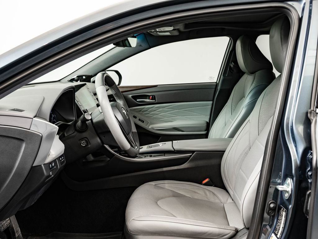 Used 2021 Toyota Avalon Limited w/ Advanced Safety Package FWD image 22