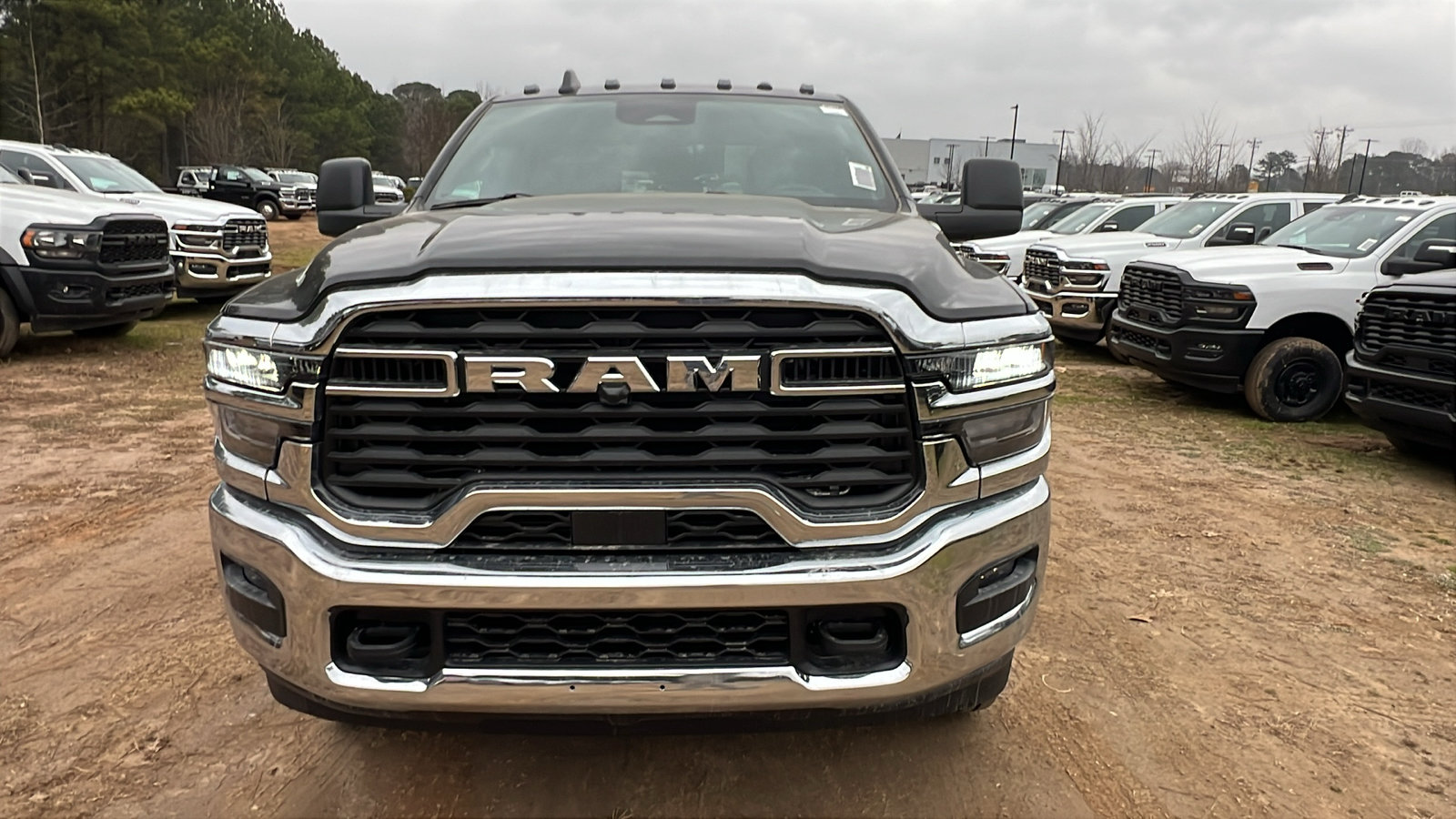 New 2026 RAM 2500 Tradesman w/ Chrome Appearance Group AWD/4WD image 3