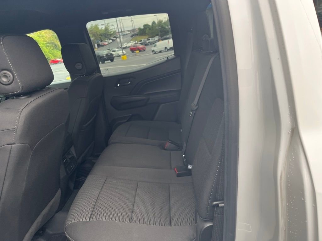 Used 2025 Chevrolet Colorado LT w/ Advanced Trailering Package image 28