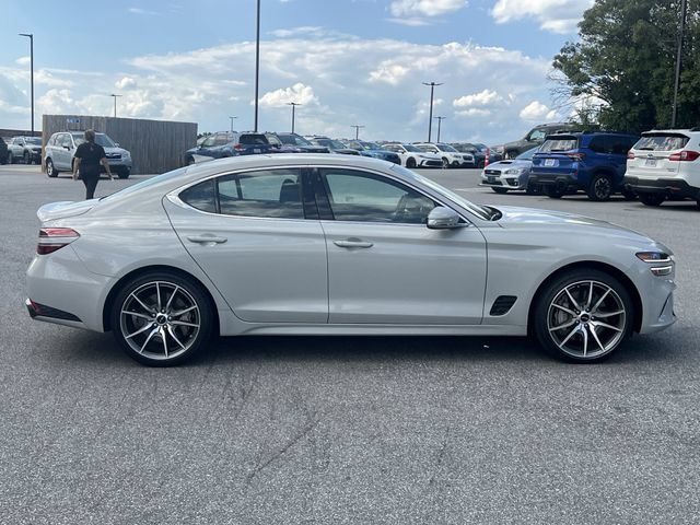 Used 2025 Genesis G70 2.5T RWD image 14