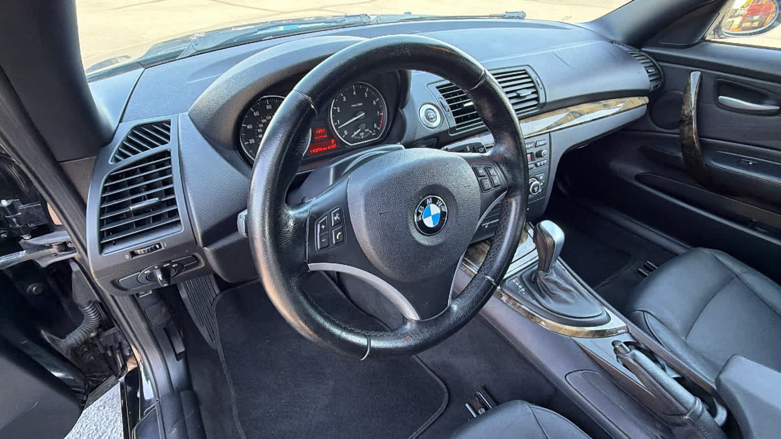 Used 2008 BMW 135i Convertible RWD image 10
