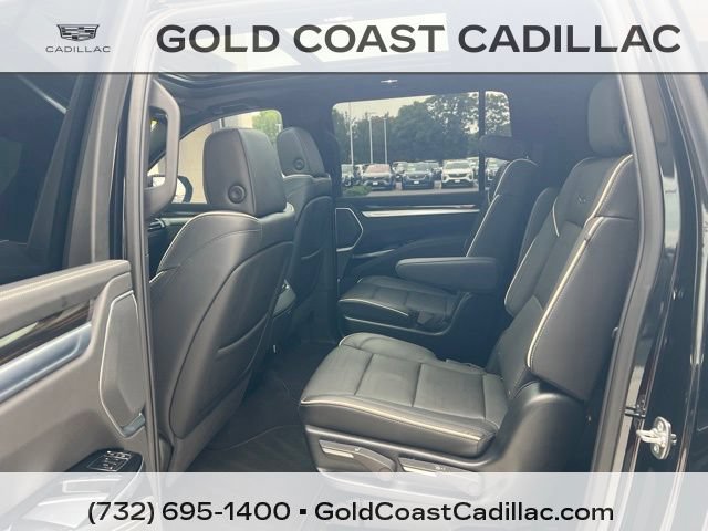 Certified 2025 Cadillac Escalade ESV Premium Luxury w/ Touring Package AWD/4WD image 18