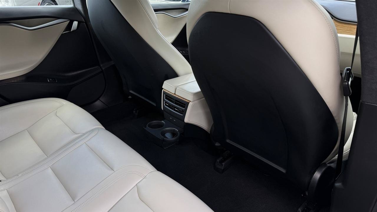 Used 2020 Tesla Model S Long Range AWD/4WD image 36
