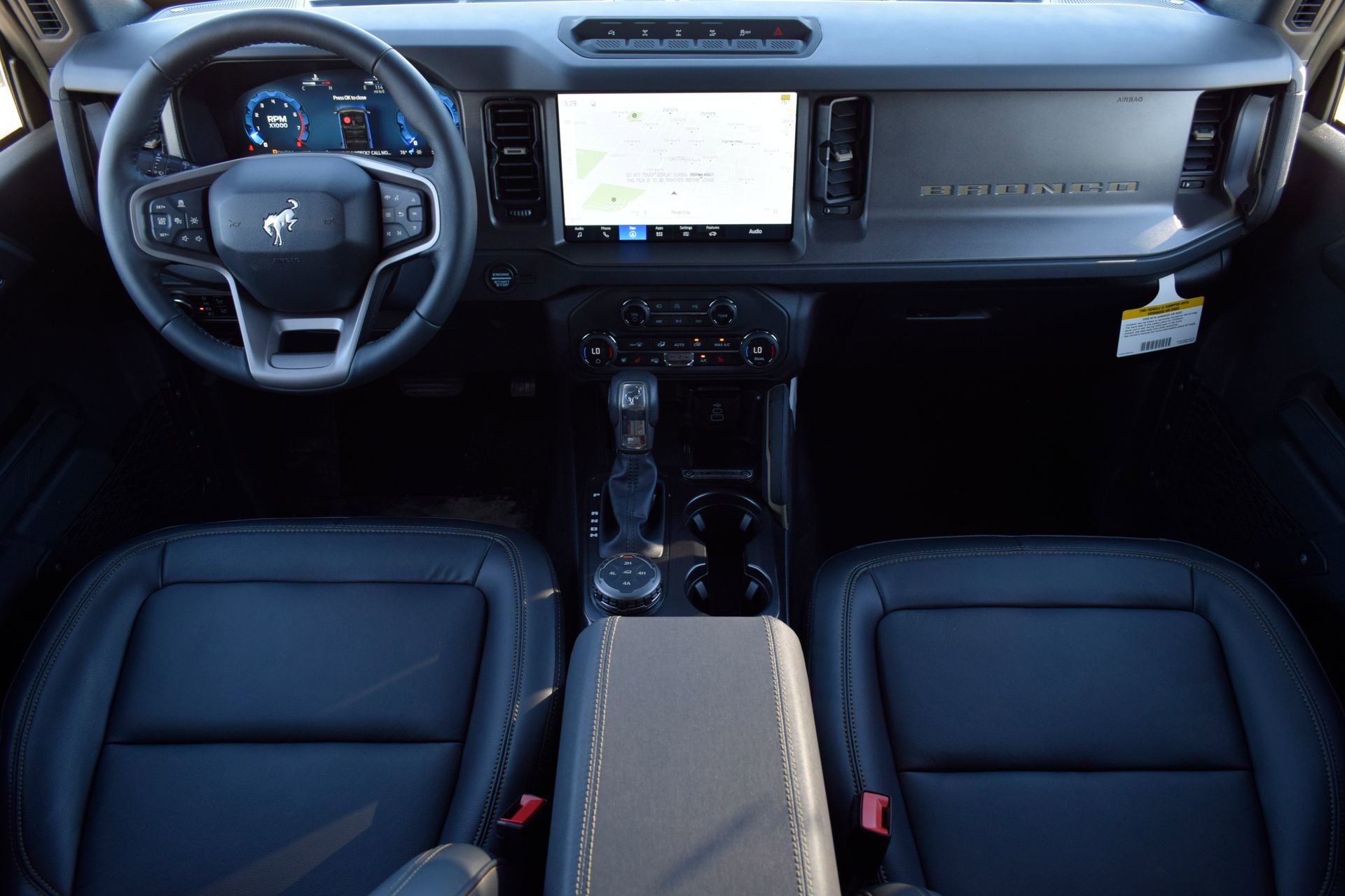 New 2026 Ford Bronco Badlands image 7