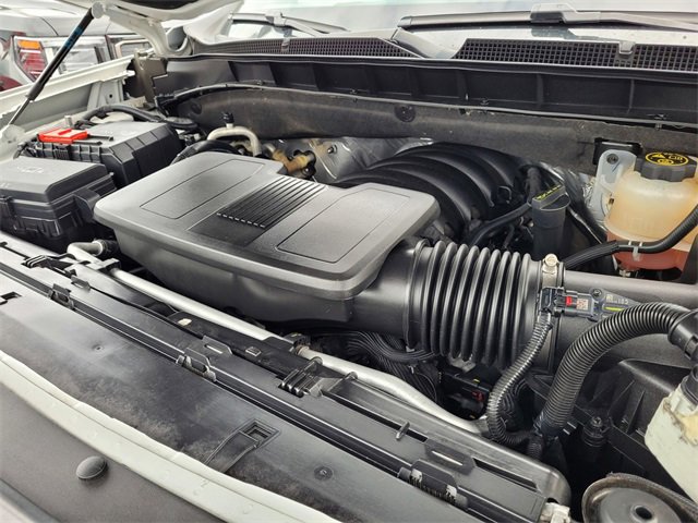 Used 2023 Chevrolet Suburban Premier image 27