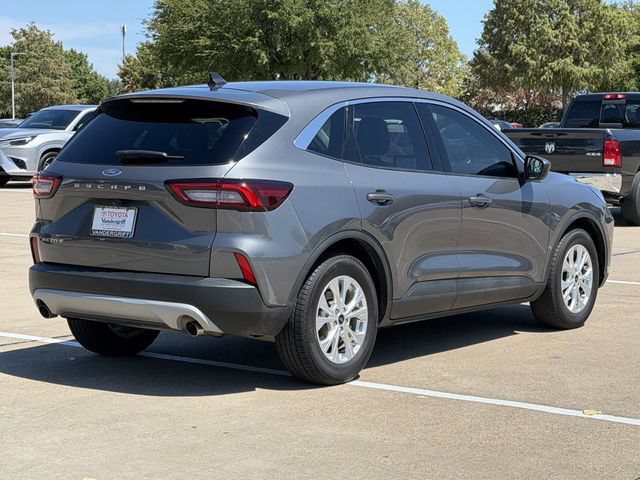 Used 2023 Ford Escape Active FWD image 4