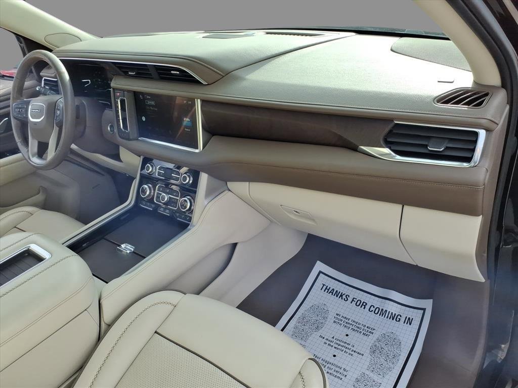 Used 2022 GMC Yukon XL Denali image 12