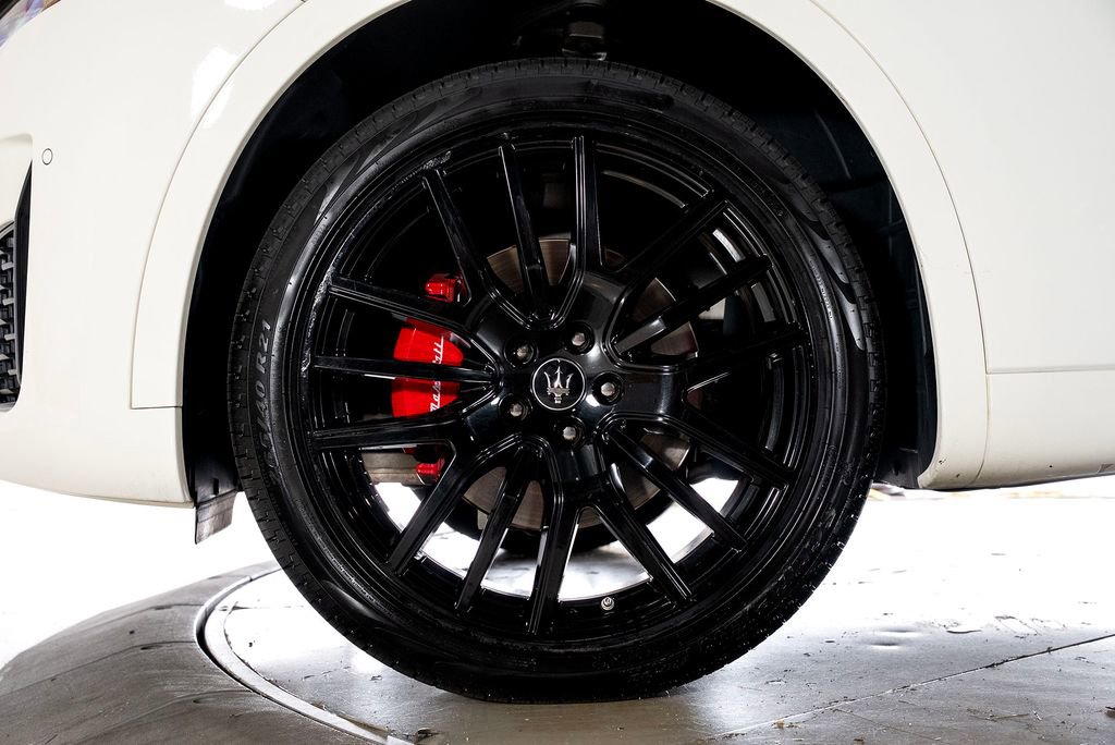 Used 2022 Maserati Levante GT image 12