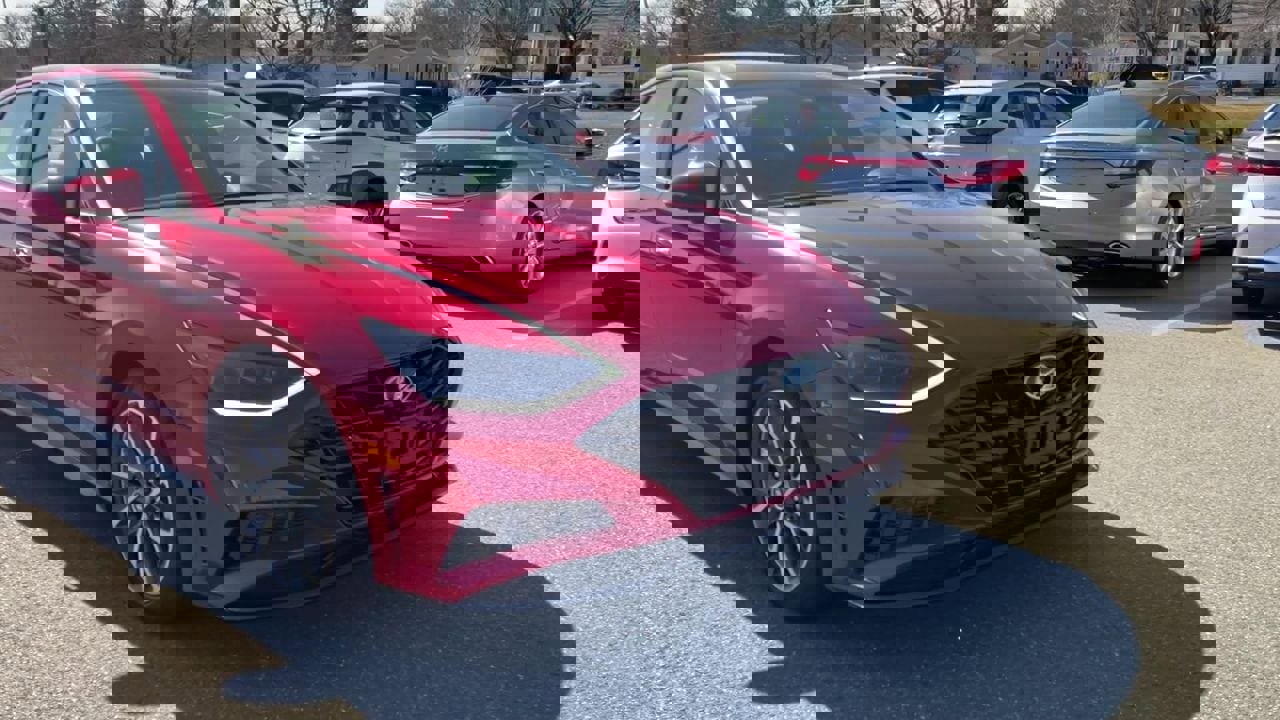 Used 2021 Hyundai Sonata Limited w/ Preferred Accessory Package image 3