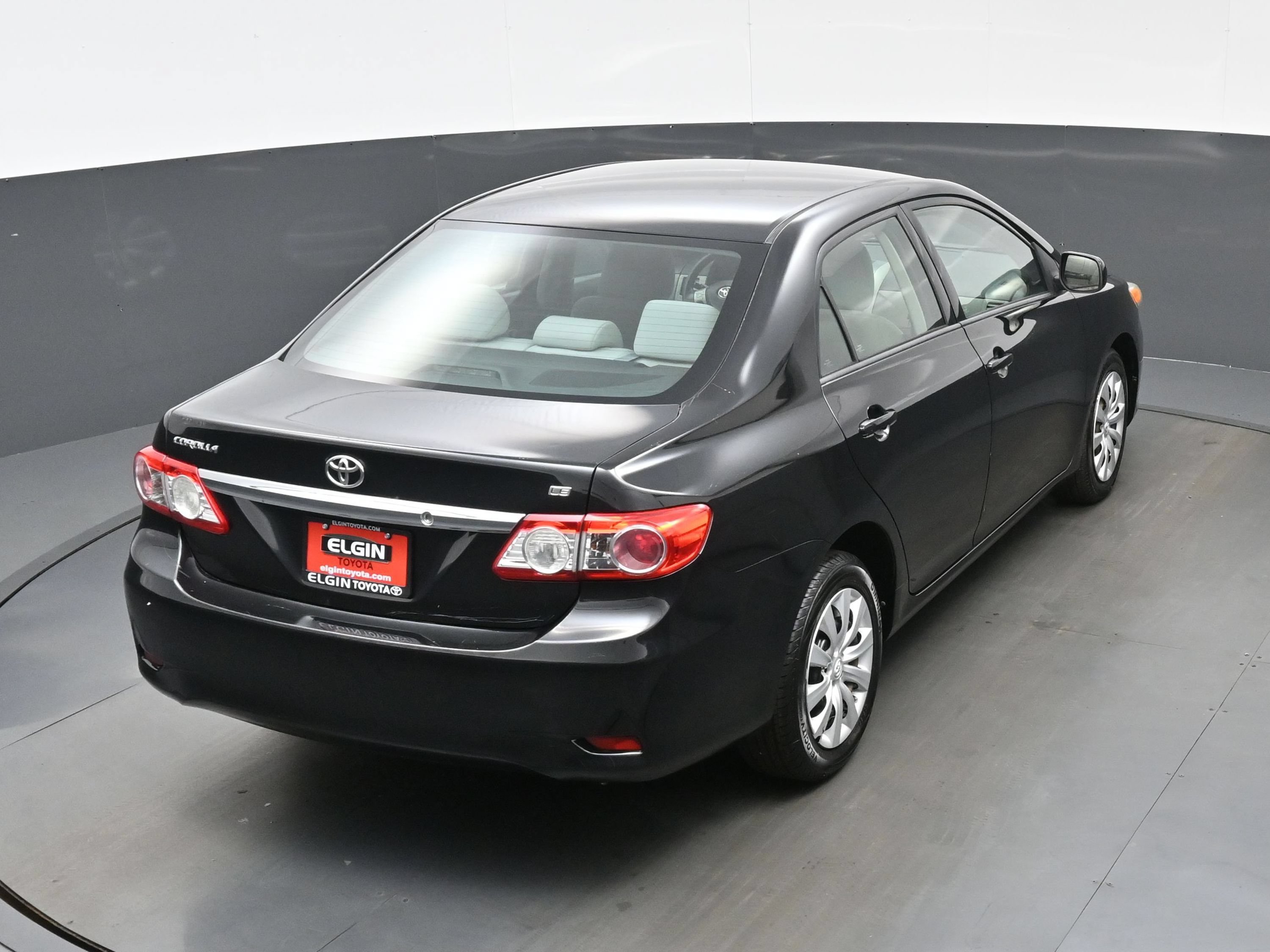 Used 2012 Toyota Corolla LE FWD image 35