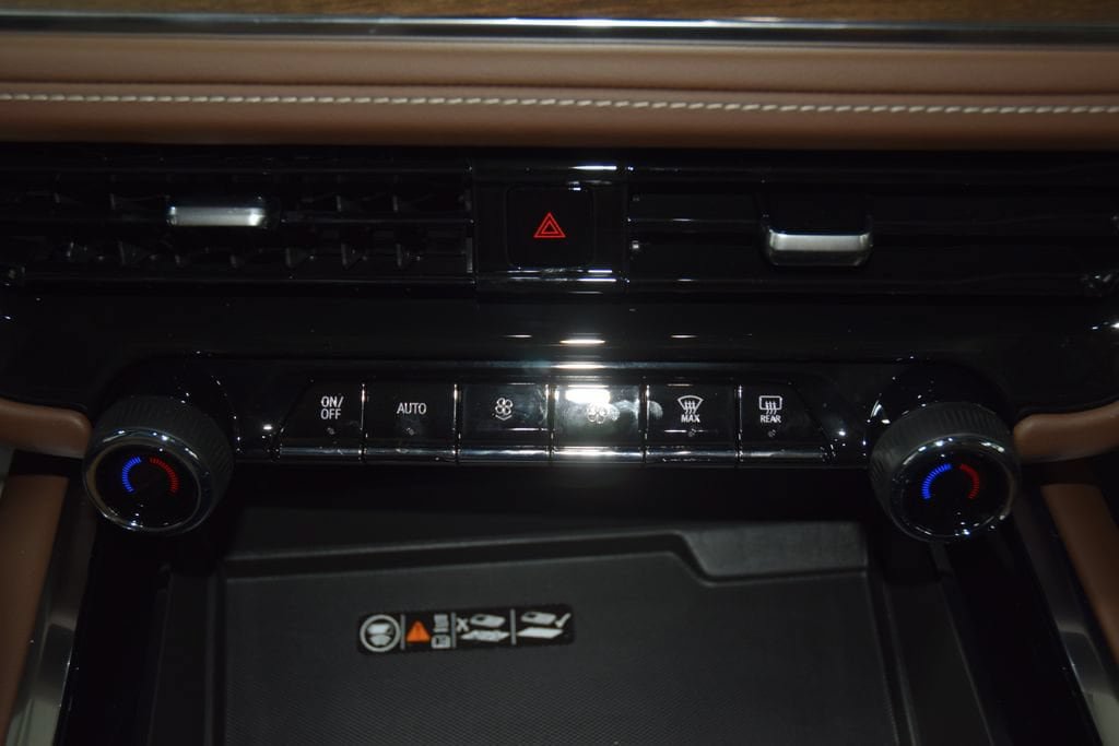 New 2026 Chevrolet Suburban High Country AWD/4WD image 34