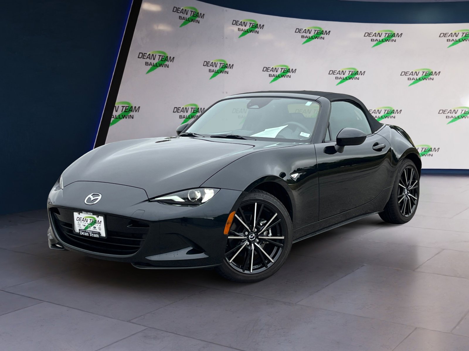 Used 2024 MAZDA MX-5 Miata Grand Touring w/ Weather Package image 3