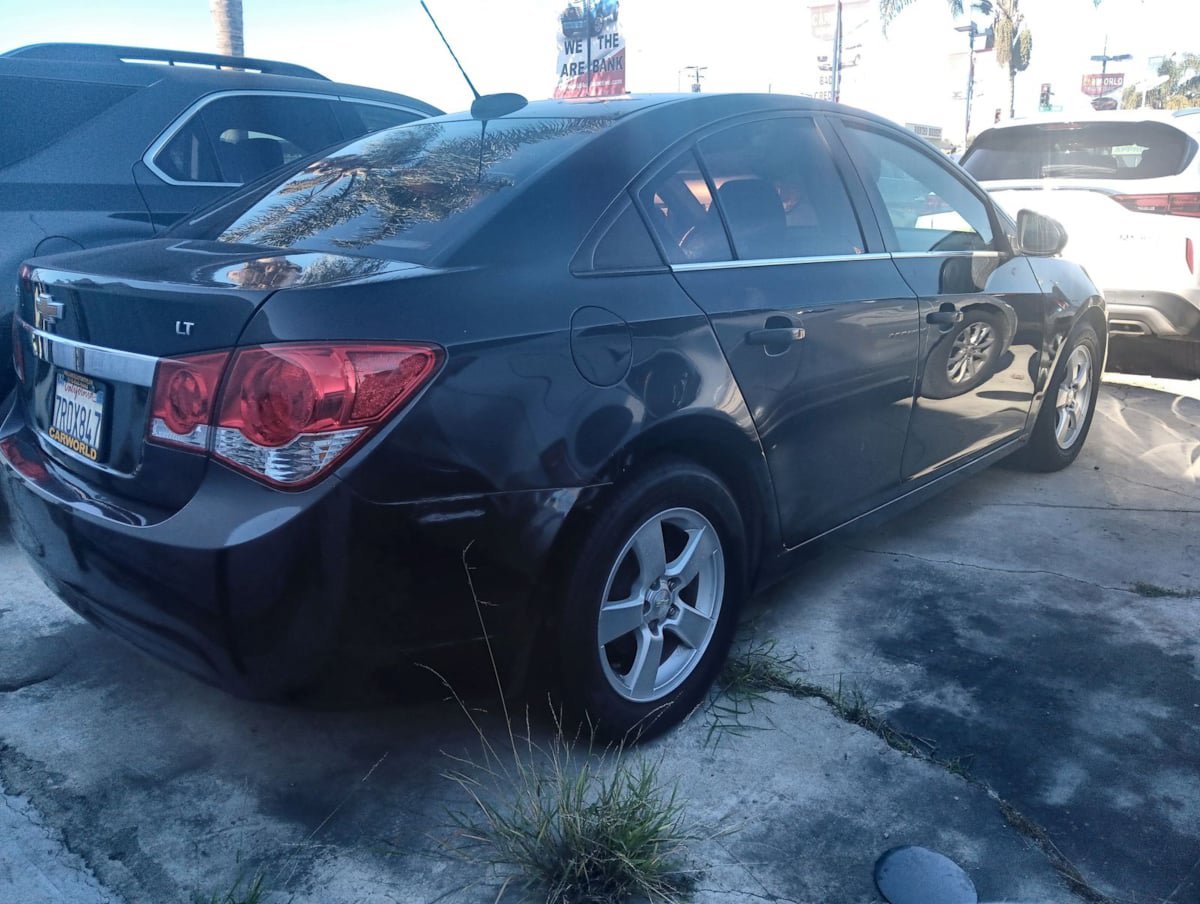 Used 2016 Chevrolet Cruze LT FWD image 5