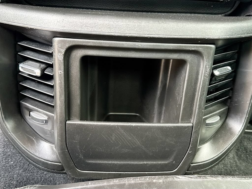 Used 2025 RAM 1500 Warlock AWD/4WD image 27