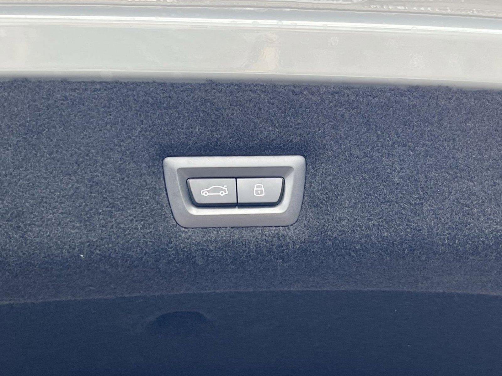 New 2025 BMW 740i xDrive w/ Executive Package image 25