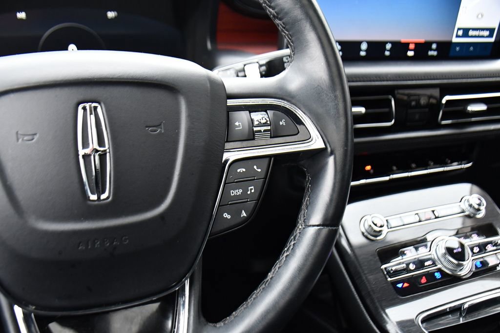 Used 2023 Lincoln Nautilus Reserve image 35