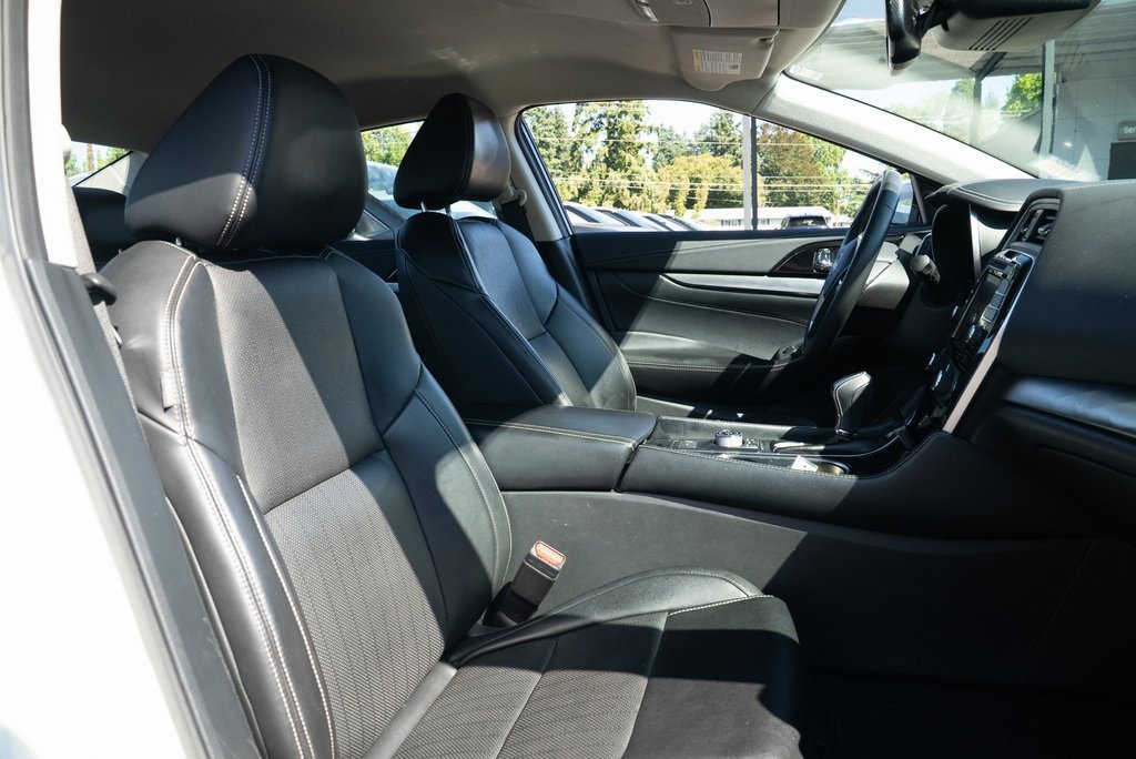 Used 2023 Nissan Maxima SV w/ Floor Mat Group image 25