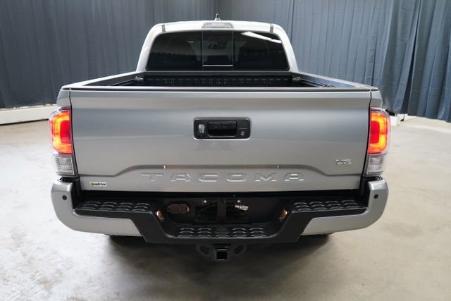 Used 2023 Toyota Tacoma TRD Sport w/ Technology Package AWD/4WD image 6
