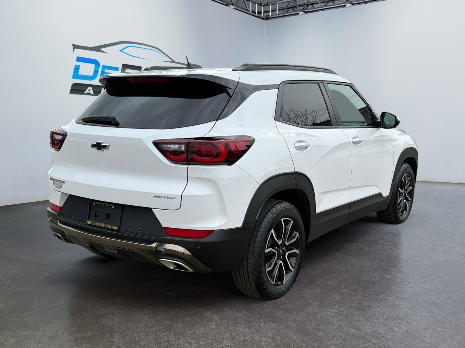 Used 2024 Chevrolet TrailBlazer ACTIV w/ Convenience Package image 3