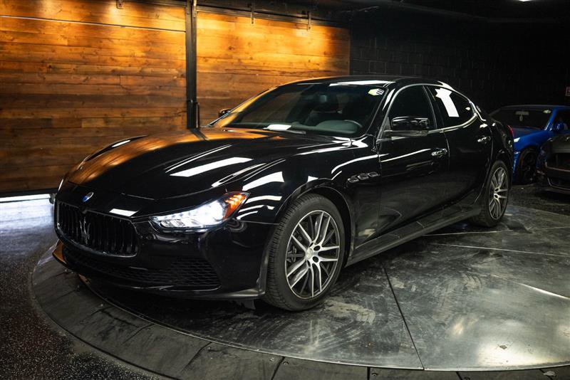 Used 2015 Maserati Ghibli RWD image 2