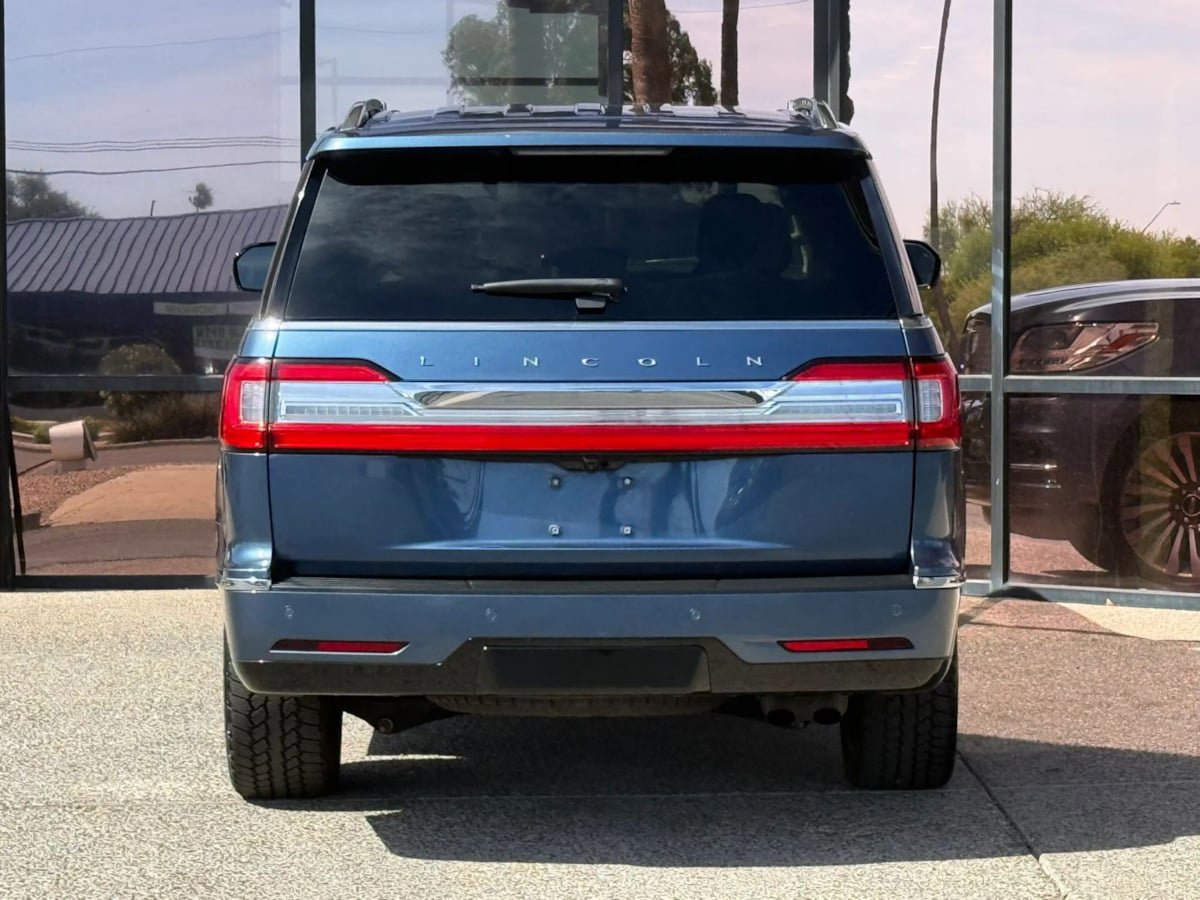 Used 2020 Lincoln Navigator Reserve w/ Luxury Package AWD/4WD image 9