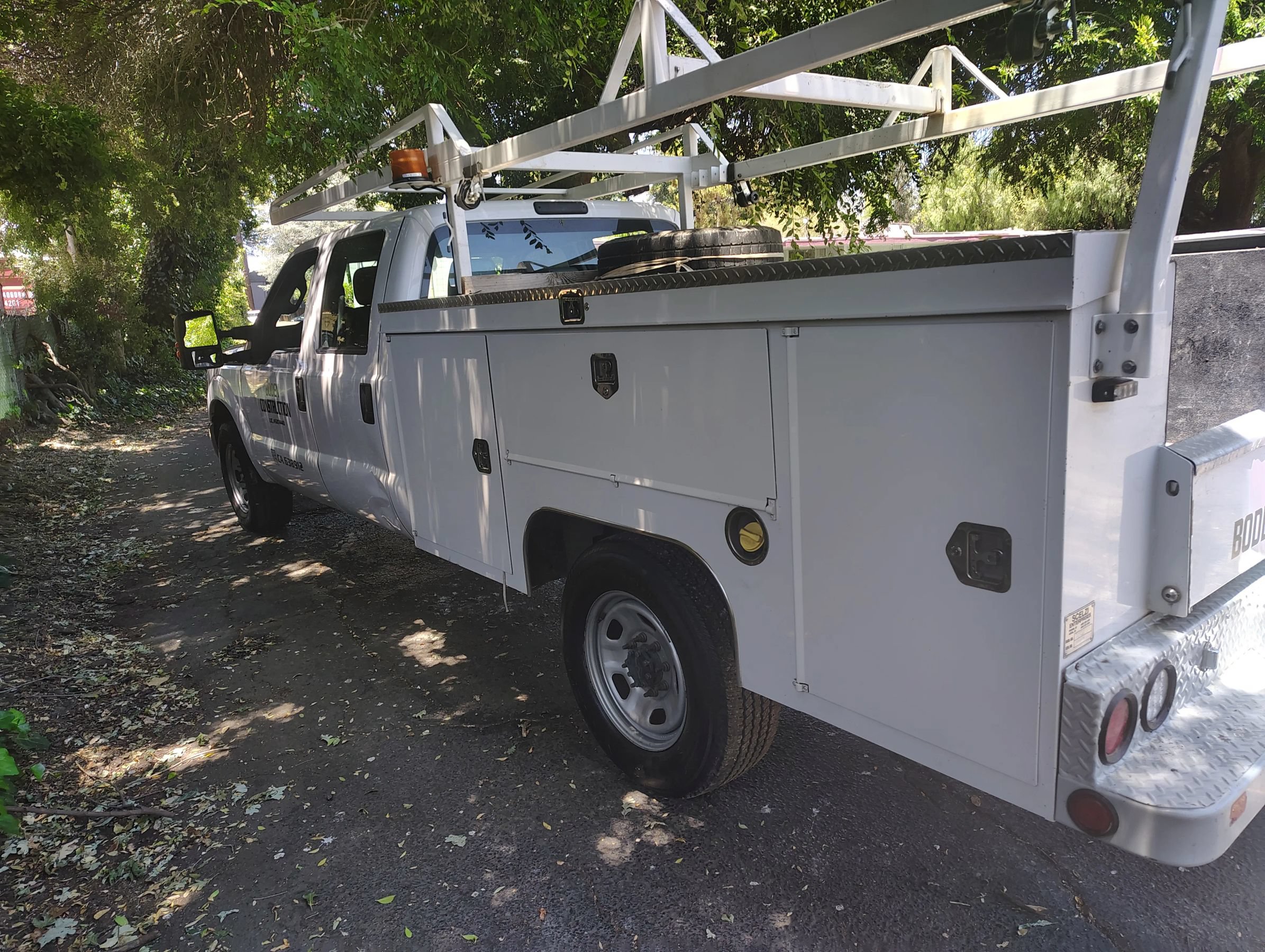 Used 2016 Ford F350 XL w/ Power Equipment Group RWD image 3