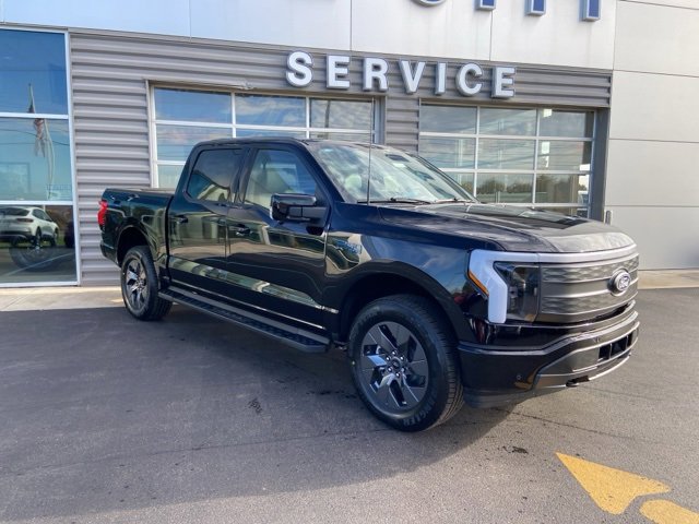 New 2025 Ford F150 Lightning Lariat image 4
