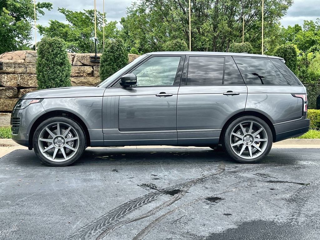 Used 2018 Land Rover Range Rover Supercharged AWD/4WD image 2